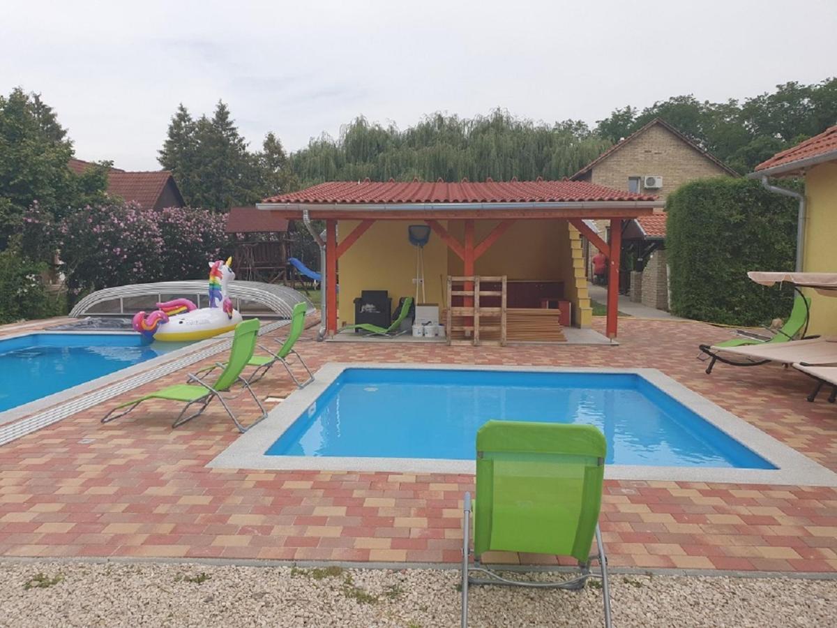 Ponty Orso Vendeghaz Villa Nagybaracska Bagian luar foto
