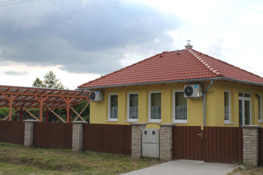 Ponty Orso Vendeghaz Villa Nagybaracska Bagian luar foto